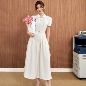 Đầm công sở vải thô dáng chữ A cổ bẻ phối khuy tạo kiểu tay cộc eo đáp cạp bản to kèm đai lưng co giãn